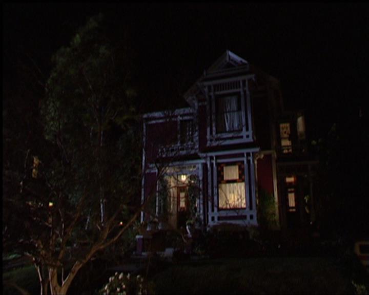 Charmed-Online-dot-net_5x07SympathyForTheDemon0807.jpg
