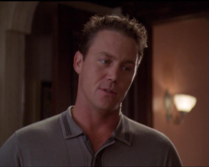 Charmed-Online-dot-net_5x07SympathyForTheDemon0849.jpg