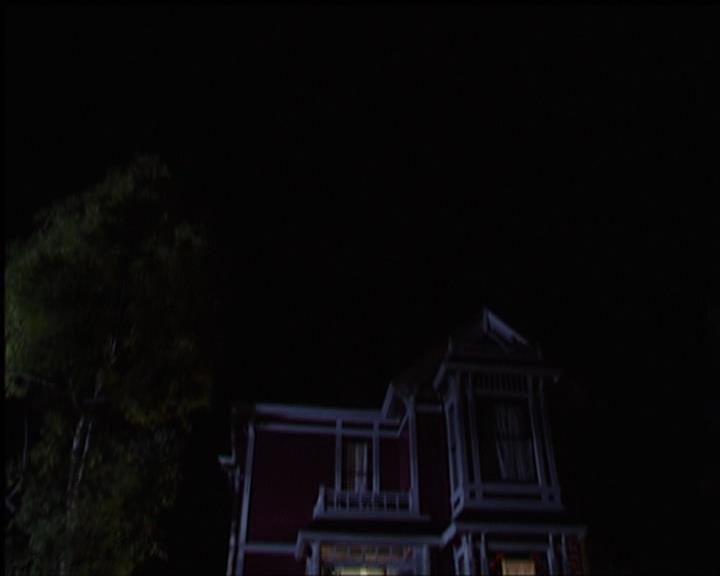 Charmed-Online-dot-net_5x07SympathyForTheDemon1035.jpg
