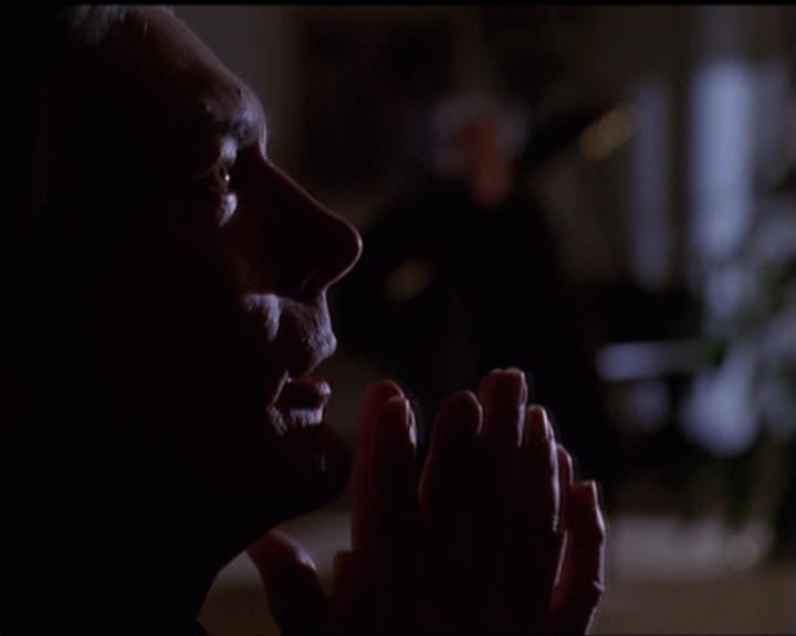 Charmed-Online-dot-net_5x07SympathyForTheDemon1153.jpg