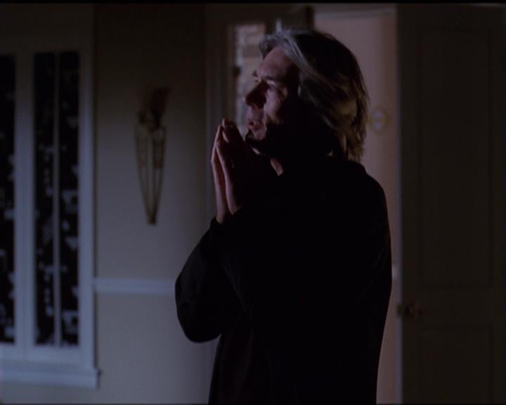 Charmed-Online-dot-net_5x07SympathyForTheDemon1168.jpg
