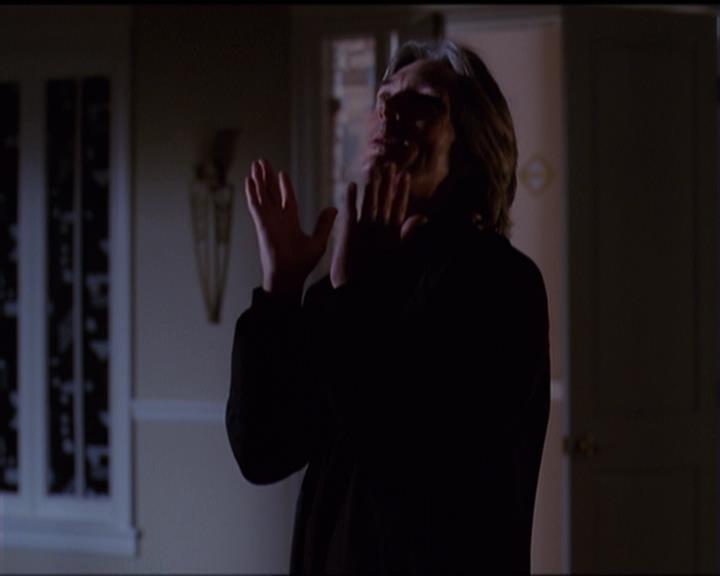 Charmed-Online-dot-net_5x07SympathyForTheDemon1174.jpg
