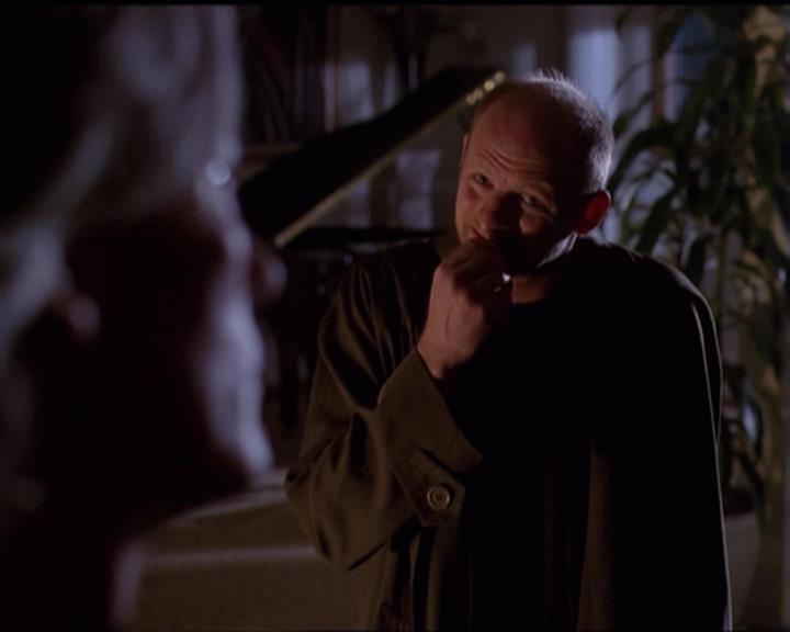 Charmed-Online-dot-net_5x07SympathyForTheDemon1202.jpg