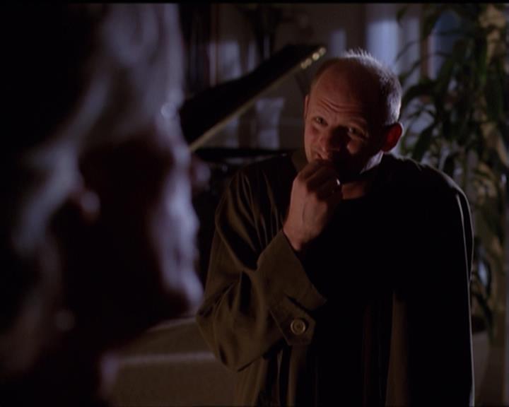 Charmed-Online-dot-net_5x07SympathyForTheDemon1204.jpg