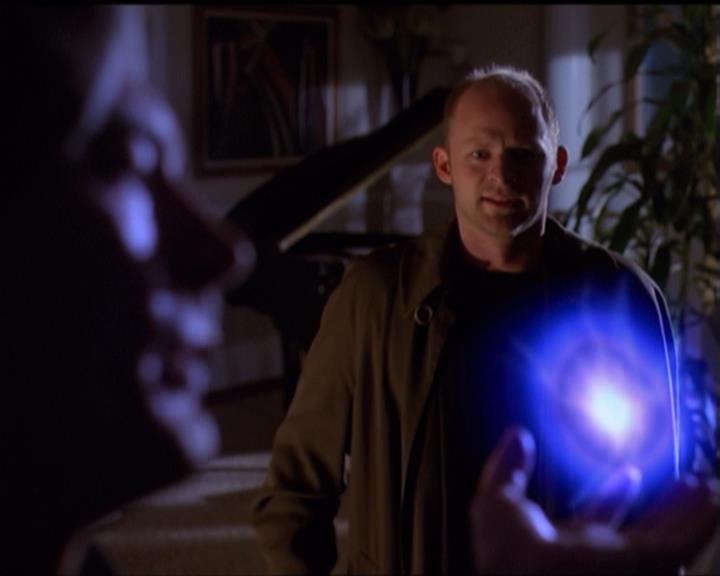 Charmed-Online-dot-net_5x07SympathyForTheDemon1223.jpg