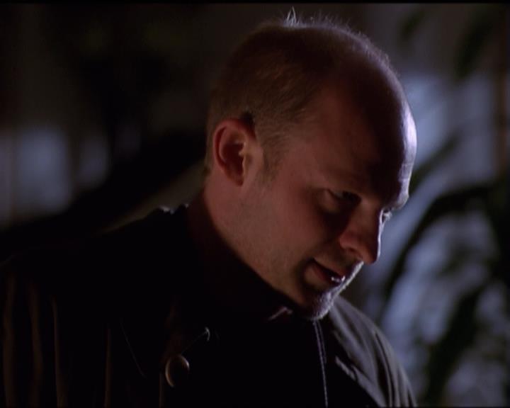 Charmed-Online-dot-net_5x07SympathyForTheDemon1233.jpg