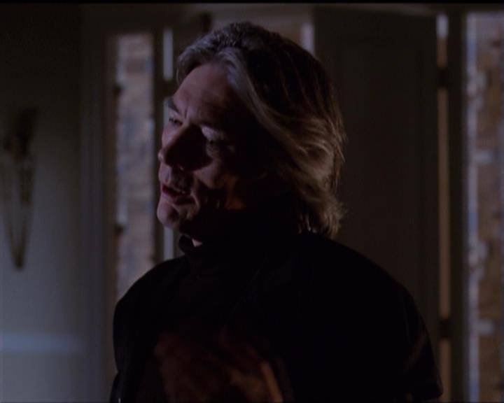 Charmed-Online-dot-net_5x07SympathyForTheDemon1234.jpg