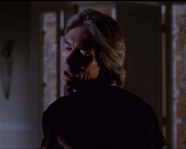 Charmed-Online-dot-net_5x07SympathyForTheDemon1235.jpg