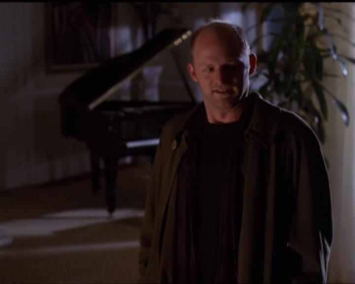 Charmed-Online-dot-net_5x07SympathyForTheDemon1242.jpg