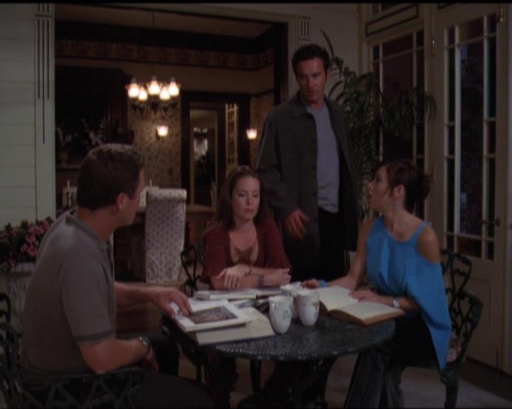 Charmed-Online-dot-net_5x07SympathyForTheDemon1269.jpg
