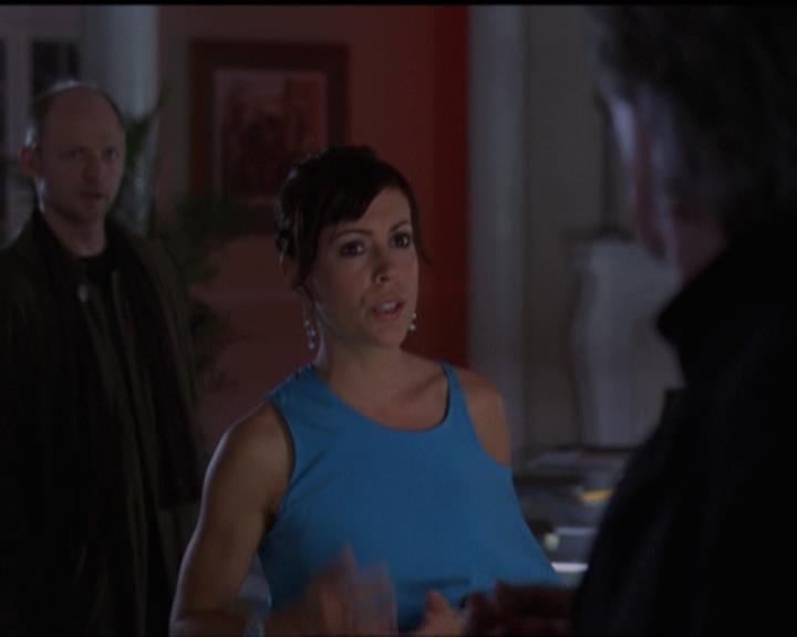 Charmed-Online-dot-net_5x07SympathyForTheDemon1437.jpg