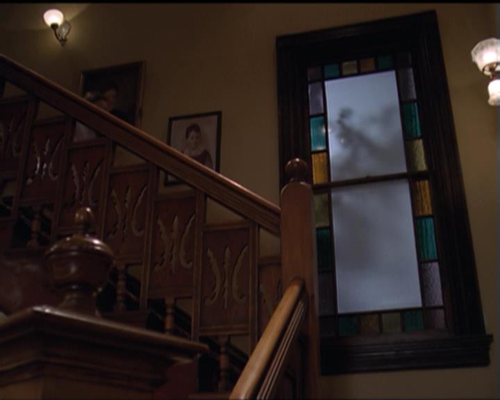 Charmed-Online-dot-net_5x07SympathyForTheDemon1731.jpg