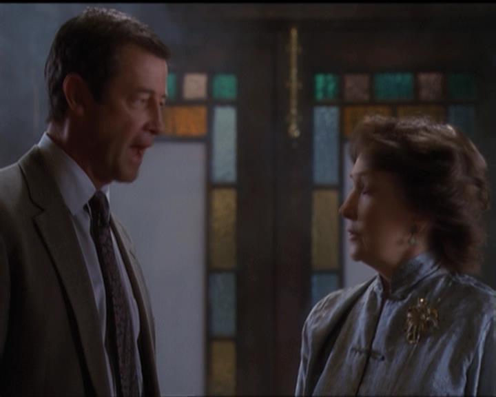 Charmed-Online-dot-net_5x07SympathyForTheDemon1786.jpg