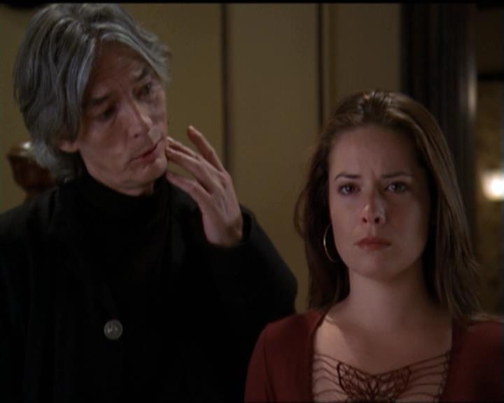 Charmed-Online-dot-net_5x07SympathyForTheDemon1798.jpg