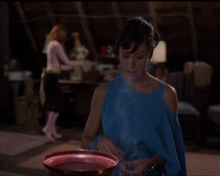 Charmed-Online-dot-net_5x07SympathyForTheDemon1811.jpg