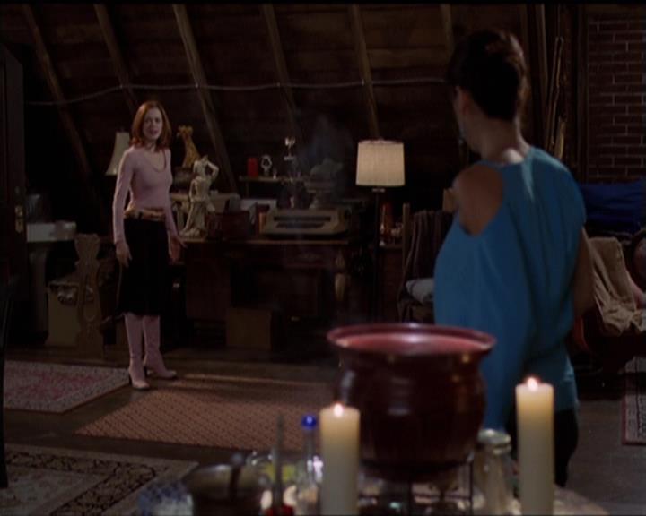Charmed-Online-dot-net_5x07SympathyForTheDemon1826.jpg
