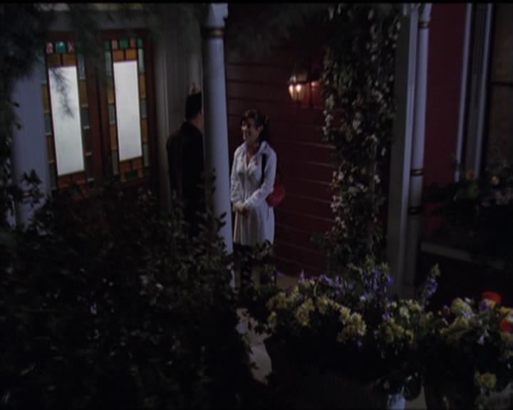 Charmed-Online-dot-net_5x08AWitchInTime0002.jpg