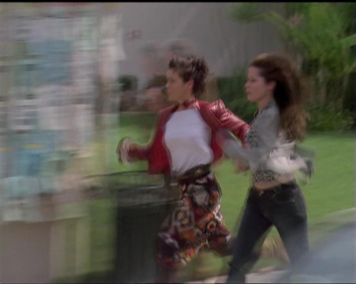 Charmed-Online-dot-net_5x08AWitchInTime0429.jpg