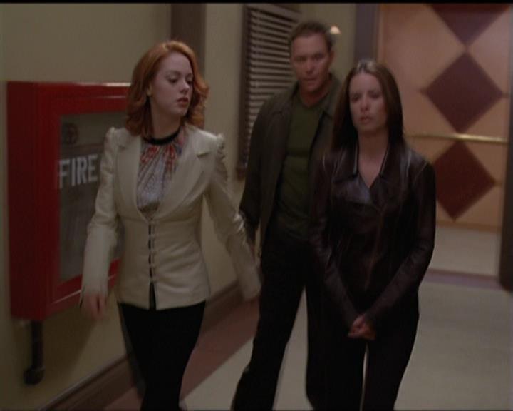 Charmed-Online-dot-net_5x08AWitchInTime1333.jpg Charmed-Online-dot-net_5x08AWitchInTime1333.jpg