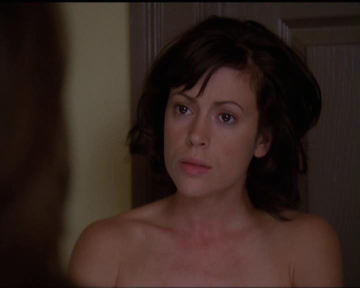 Charmed-Online-dot-net_5x08AWitchInTime1380.jpg