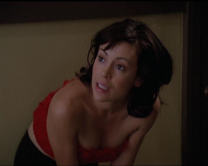 Charmed-Online-dot-net_5x08AWitchInTime1413.jpg