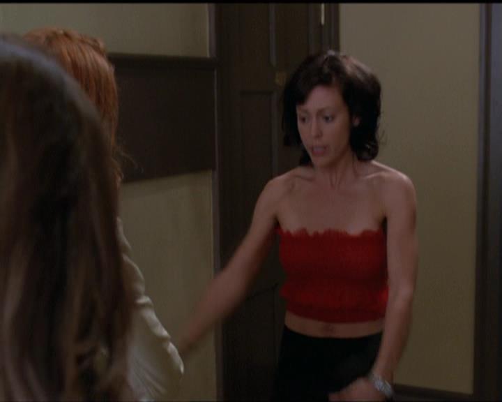 Charmed-Online-dot-net_5x08AWitchInTime1442.jpg