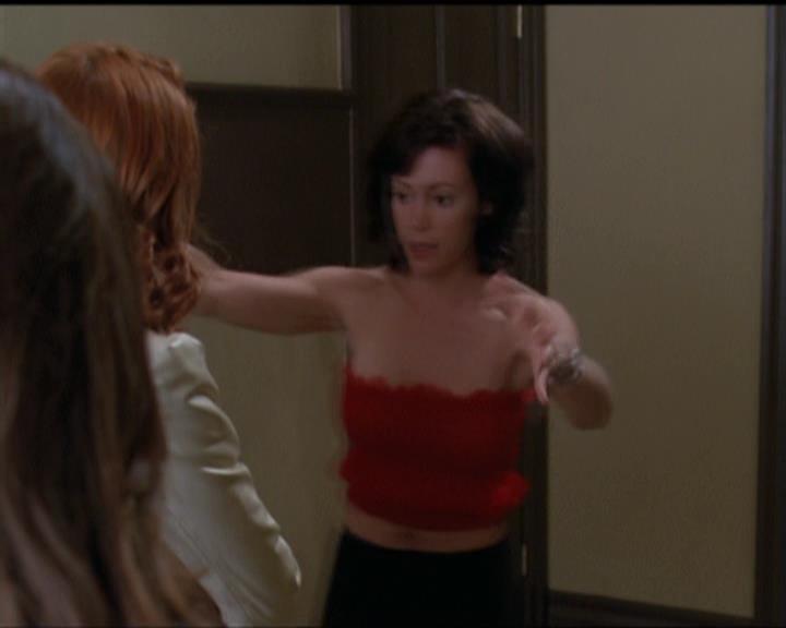 Charmed-Online-dot-net_5x08AWitchInTime1443.jpg