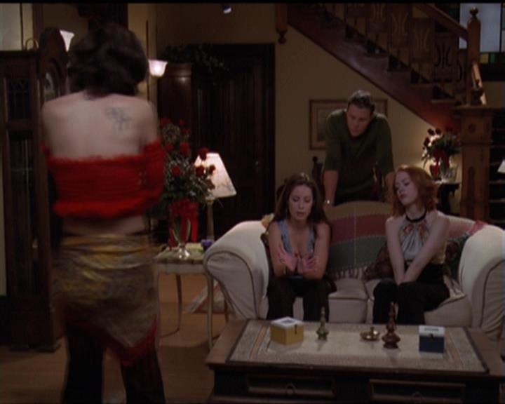 Charmed-Online-dot-net_5x08AWitchInTime1826.jpg