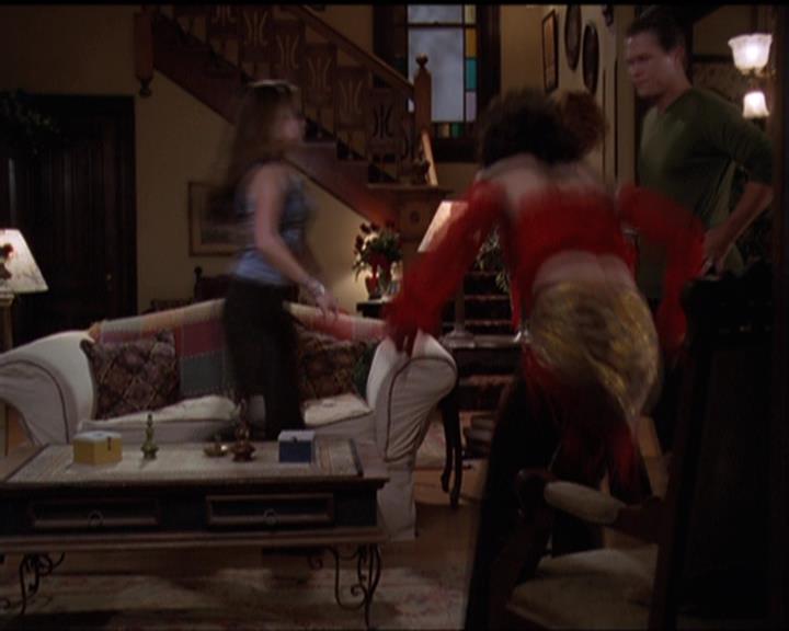 Charmed-Online-dot-net_5x08AWitchInTime1887.jpg