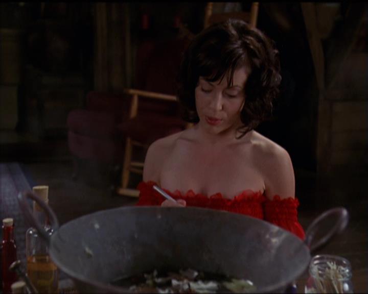 Charmed-Online-dot-net_5x08AWitchInTime1895.jpg