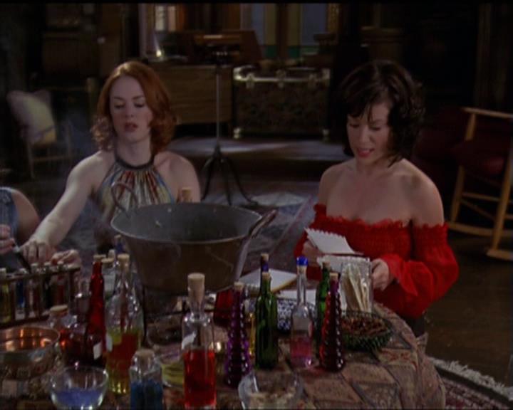Charmed-Online-dot-net_5x08AWitchInTime1901.jpg