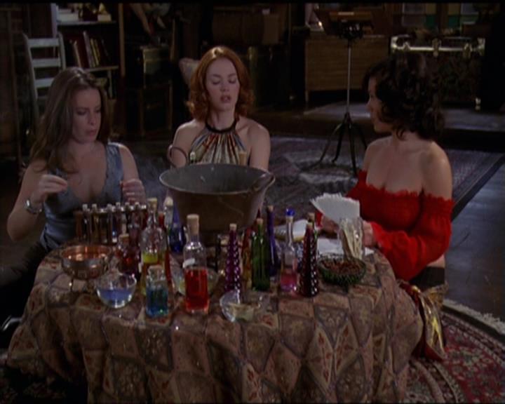 Charmed-Online-dot-net_5x08AWitchInTime1904.jpg