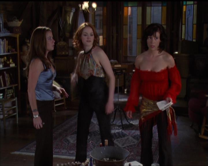 Charmed-Online-dot-net_5x08AWitchInTime1913.jpg
