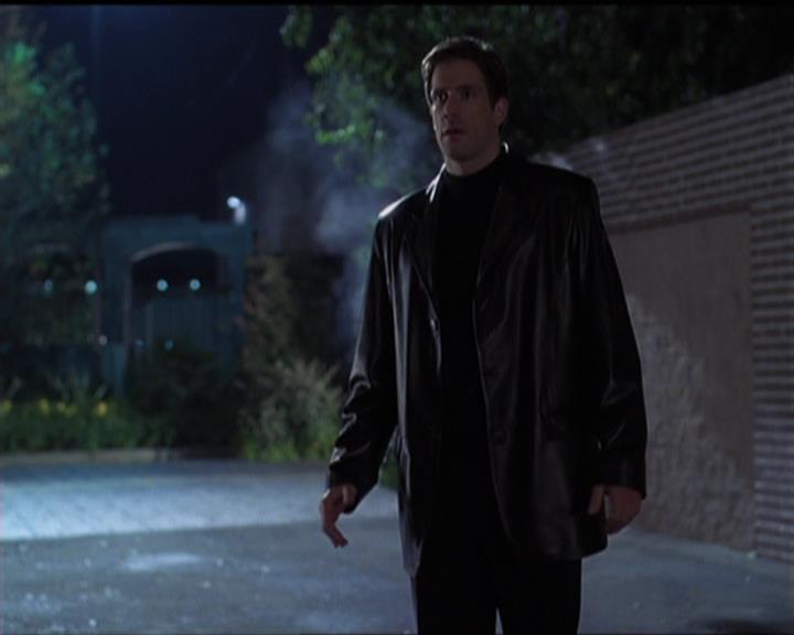 Charmed-Online-dot-net_5x08AWitchInTime2076.jpg