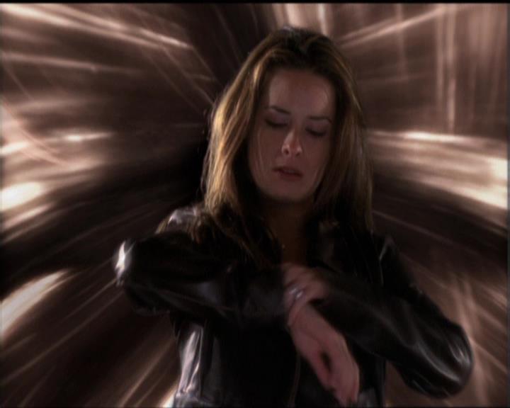 Charmed-Online-dot-net_5x08AWitchInTime2100.jpg