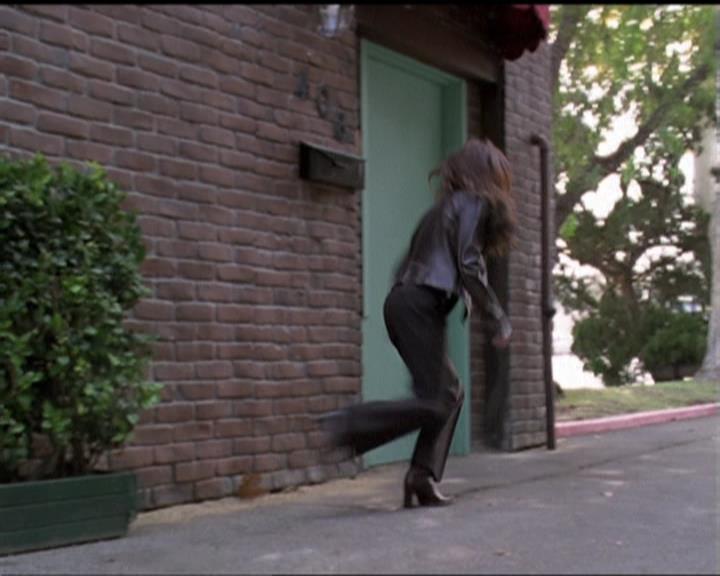 Charmed-Online-dot-net_5x08AWitchInTime2113.jpg