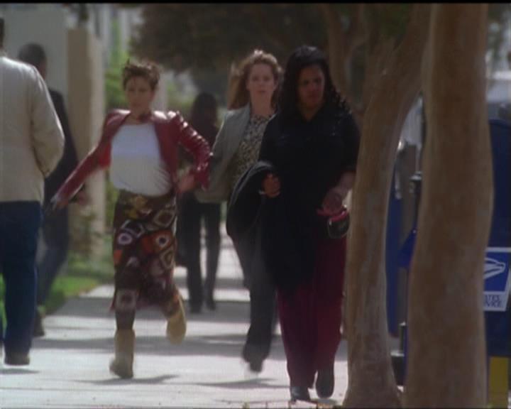 Charmed-Online-dot-net_5x08AWitchInTime2203.jpg
