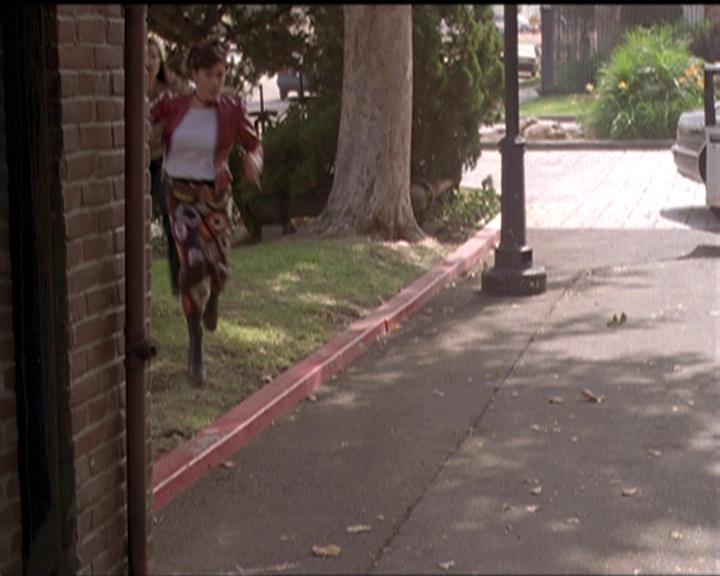Charmed-Online-dot-net_5x08AWitchInTime2244.jpg