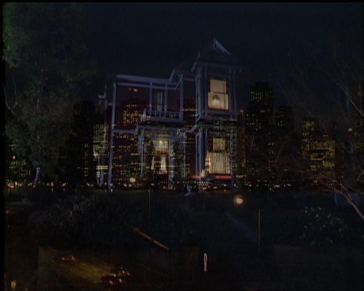 Charmed-Online-dot-net_5x08AWitchInTime2320.jpg