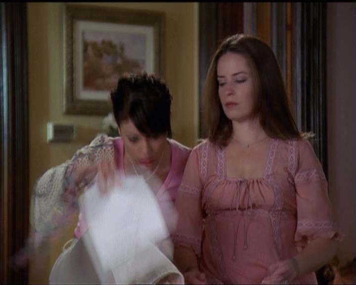 Charmed-Online-dot-510YTuMummyTambien0405.jpg