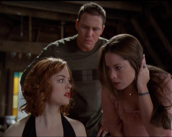 Charmed-Online-dot-510YTuMummyTambien0756.jpg Charmed-Online-dot-510YTuMummyTambien0756.jpg