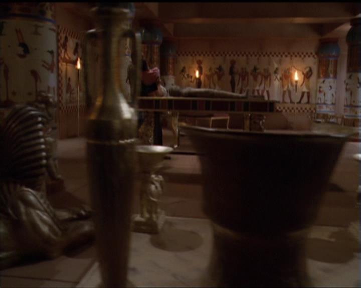 Charmed-Online-dot-510YTuMummyTambien0900.jpg