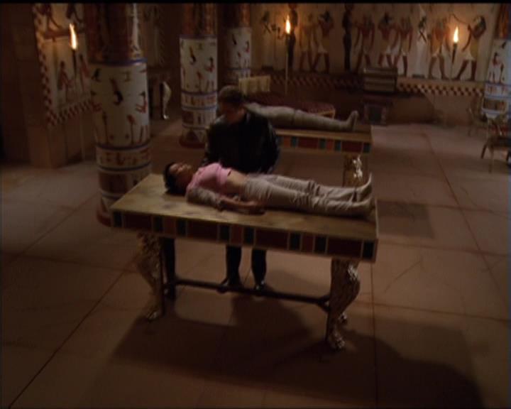 Charmed-Online-dot-510YTuMummyTambien0906.jpg