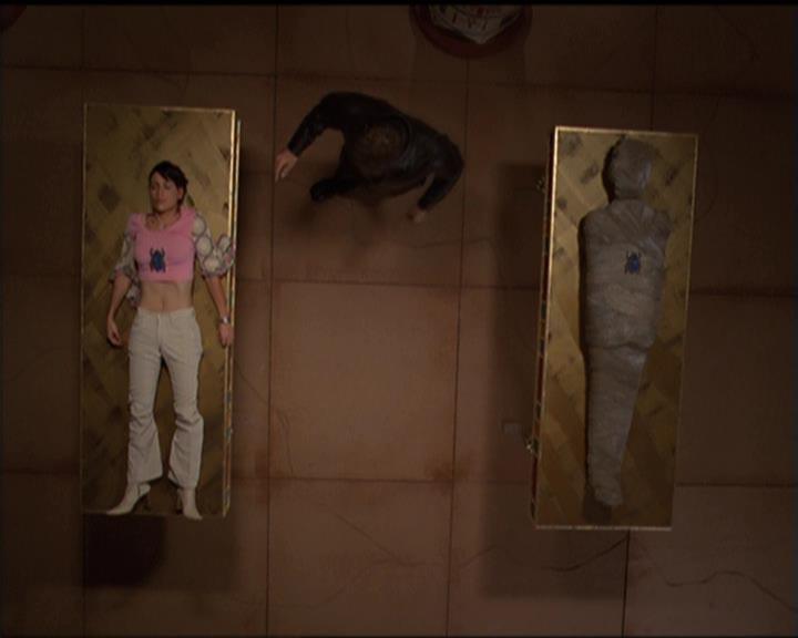 Charmed-Online-dot-510YTuMummyTambien0916.jpg
