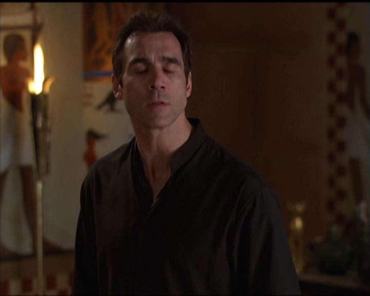 Charmed-Online-dot-510YTuMummyTambien1178.jpg Charmed-Online-dot-510YTuMummyTambien1178.jpg