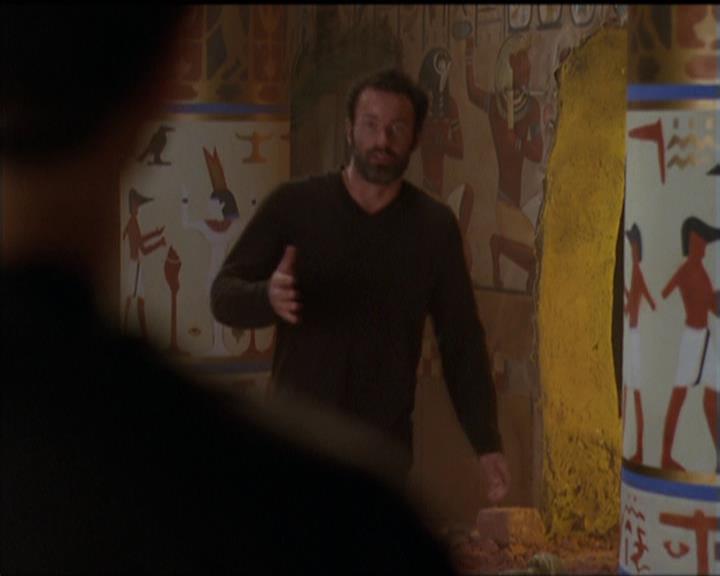 Charmed-Online-dot-510YTuMummyTambien1192.jpg Charmed-Online-dot-510YTuMummyTambien1192.jpg