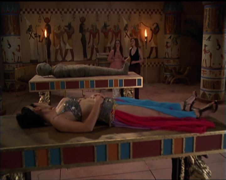 Charmed-Online-dot-510YTuMummyTambien1414.jpg