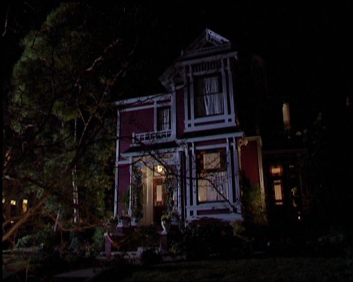 Charmed-Online-dot-510YTuMummyTambien1531.jpg Charmed-Online-dot-510YTuMummyTambien1531.jpg