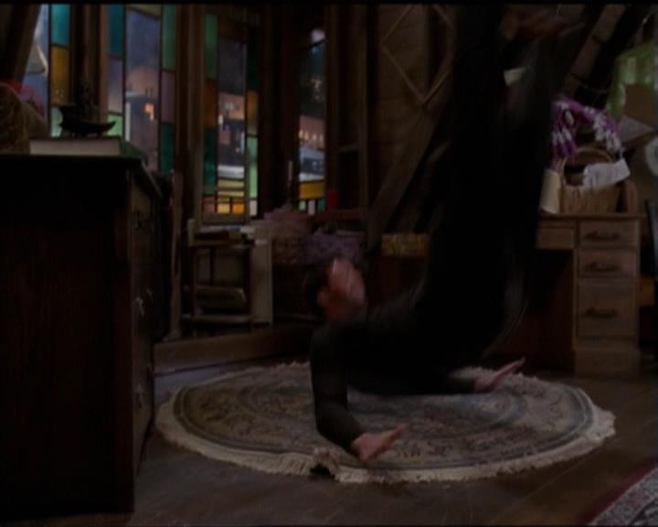 Charmed-Online-dot-510YTuMummyTambien1827.jpg Charmed-Online-dot-510YTuMummyTambien1827.jpg