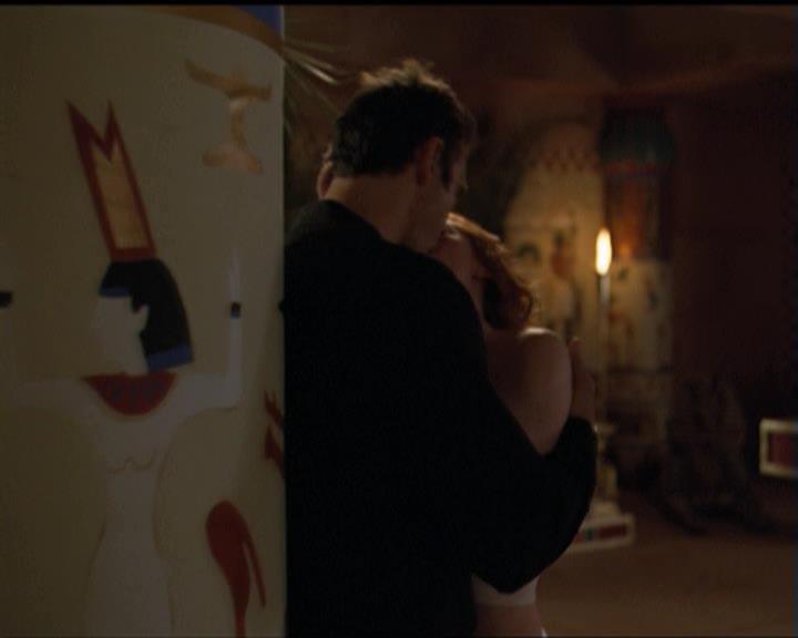 Charmed-Online-dot-510YTuMummyTambien1843.jpg Charmed-Online-dot-510YTuMummyTambien1843.jpg